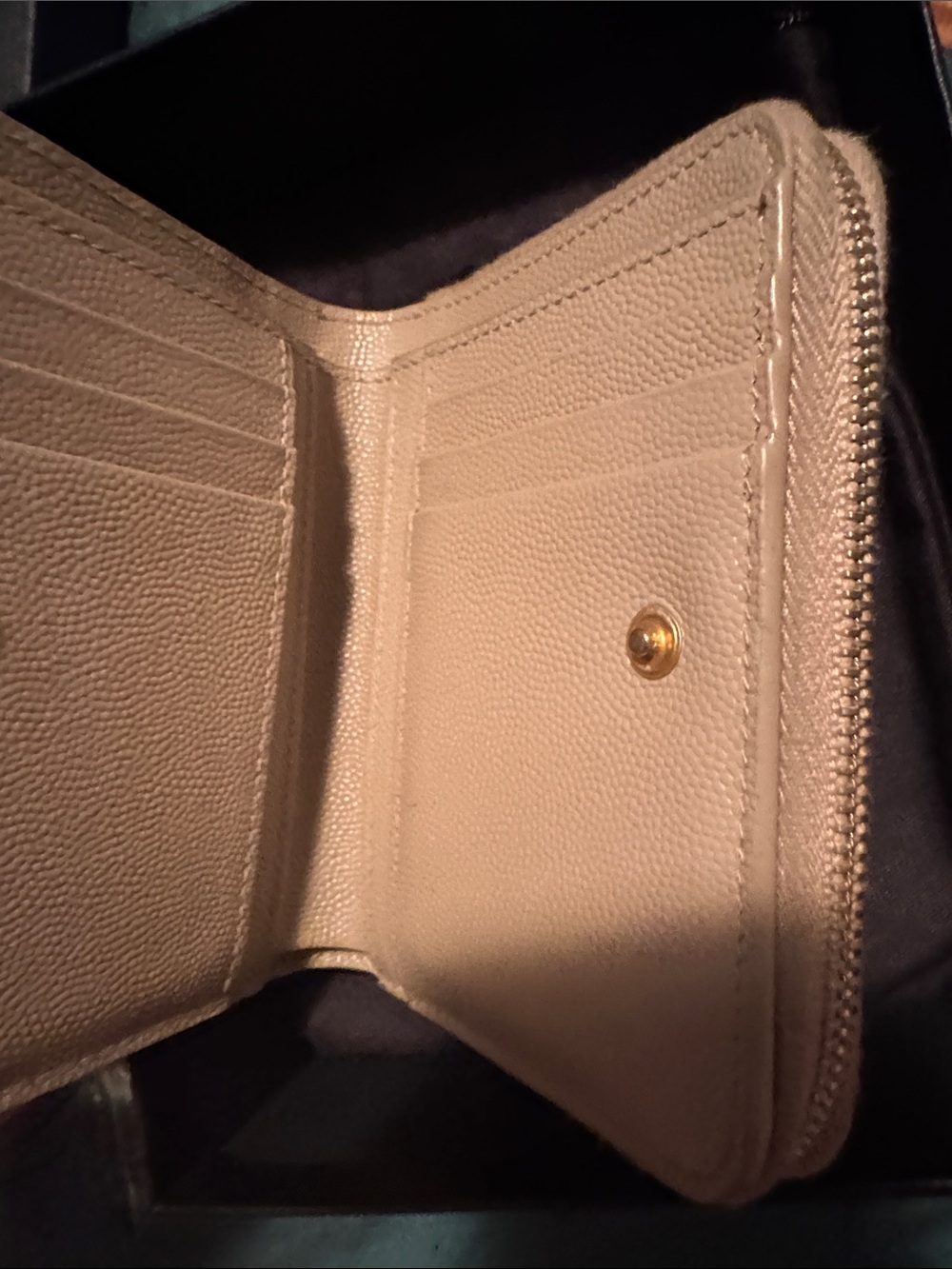 YSL CASSANDRE MATELASSÉ COMPACT ZIP AROUND WALLET - Picture 5 of 9